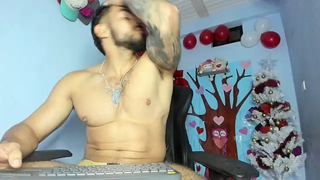 Snapshot of _Poseidon1_ chatting on February 18, 3:37 am Poseidon1 online show from February 18, 3:37 am