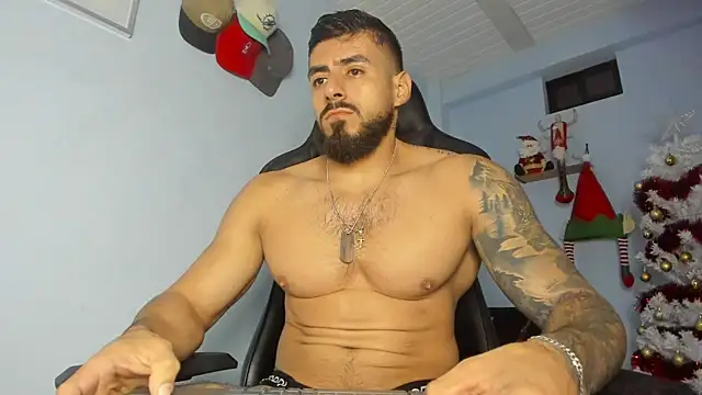 Snapshot of _Poseidon1_ chatting on December 5, 4:44 am Poseidon1 online show from December 5, 4:44 am