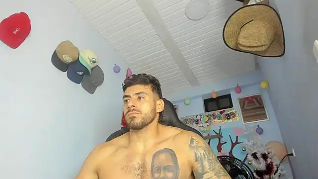 Snapshot of _Poseidon1_ chatting on July 15, 3:13 am Poseidon1 online show from July 15, 3:13 am