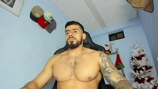 Snapshot of _Poseidon1_ chatting on February 12, 3:39 am Poseidon1 online show from February 12, 3:39 am