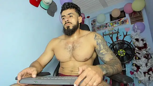 Snapshot of _Poseidon1_ chatting on June 20, 3:11 am Poseidon1 online show from June 20, 3:11 am