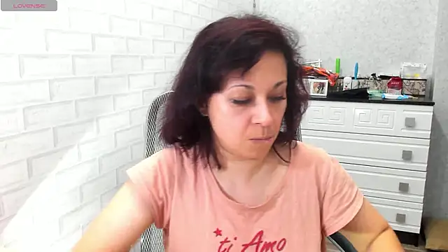 TeasyLana online show from February 16, 5:17 am