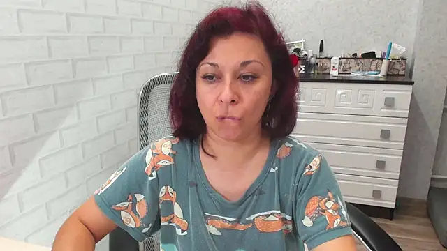 TeasyLana online show from November 17, 6:39 am