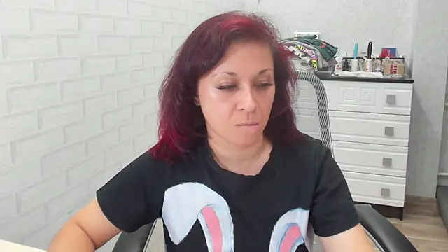 Snapshot of TeasyLana chatting on September 14, 7:47 pm TeasyLana online show from September 14, 7:47 pm