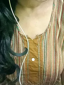 Snapshot of Aishu-tamil09 chatting on December 20, 8:23 pm Aishu-tamil09 online show from December 20, 8:23 pm