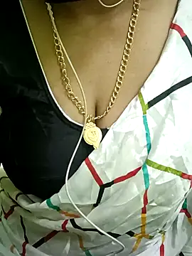 Snapshot of Aishu-tamil09 chatting on December 20, 1:33 pm Aishu-tamil09 online show from December 20, 1:33 pm