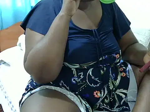 Pretty lilly02 online show from February 11, 9:42 am