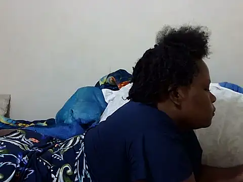 Pretty lilly02 online show from April 7, 7:43 am