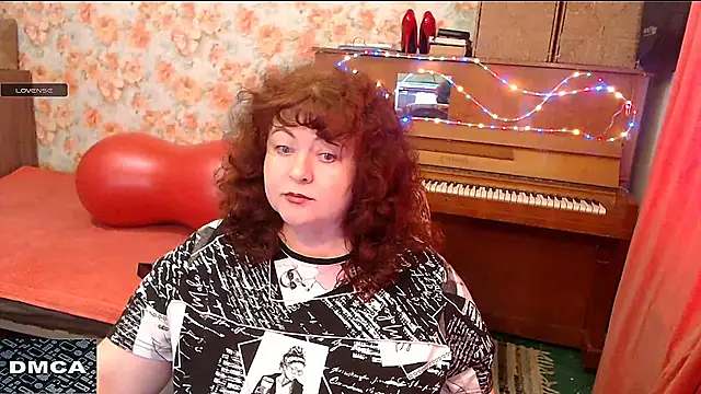 RoseRed69 online show from March 22, 3:41 am