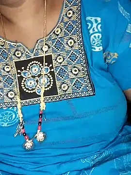 Snapshot of Latha-Hyd chatting on October 8, 3:08 am Latha-Hyd online show from October 8, 3:08 am