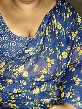 Snapshot of Latha-Hyd chatting on October 16, 2:09 am Latha-Hyd online show from October 16, 2:09 am