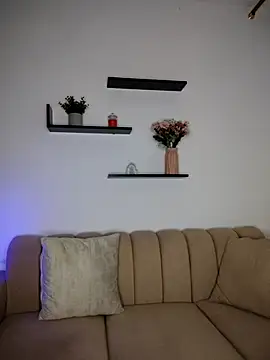 caro sweett online show from December 13, 9:10 pm