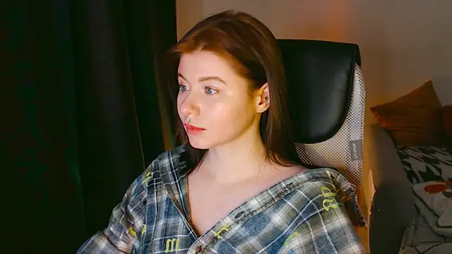 xoxoavi online show from January 7, 9:57 pm