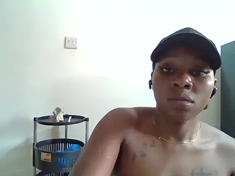 Queen loveer online show from February 23, 8:04 am