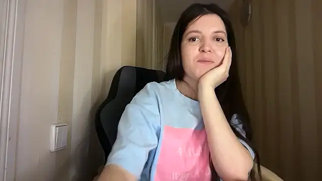 Lina Most online show from February 22, 10:55 pm