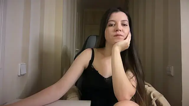 Lina Most online show from December 13, 9:43 pm