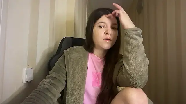 Lina Most online show from February 7, 9:45 pm