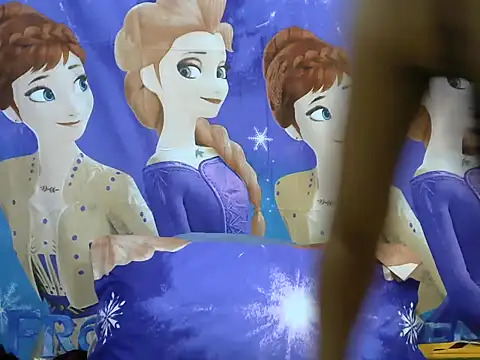 Snapshot of Sharmeeli chatting on November 6, 8:13 pm Sharmeeli online show from November 6, 8:13 pm