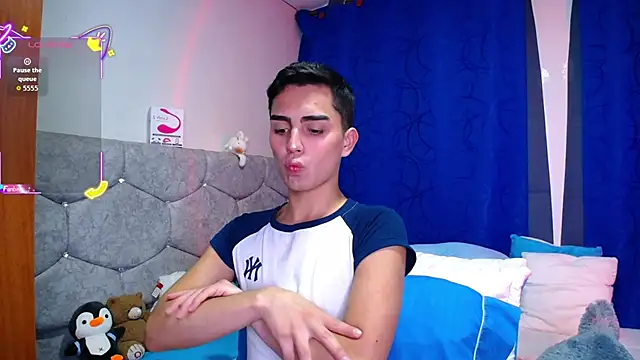 OwenBluee online show from September 18, 9:29 pm