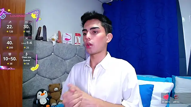 OwenBluee online show from September 30, 7:31 pm