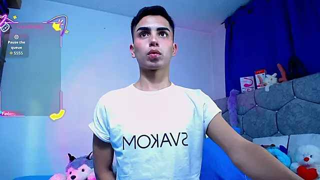 OwenBluee online show from October 12, 1:51 am