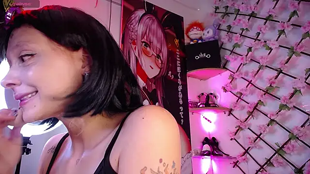 Snapshot of bombom_6 chatting on October 31, 5:09 pm bombom 6 online show from October 31, 5:09 pm