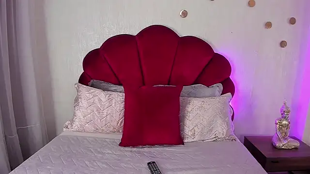 AndreaPink2024 online show from February 10, 12:59 pm