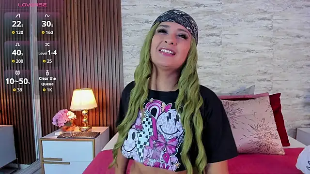 AndreaPink2024 online show from December 15, 1:28 pm