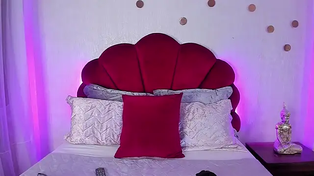 AndreaPink2024 online show from February 12, 12:49 pm