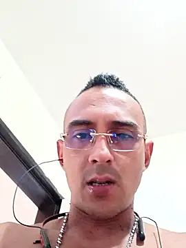 paisa233 online show from January 11, 8:27 pm