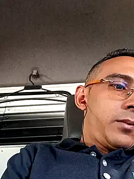 paisa233 online show from March 24, 3:01 pm