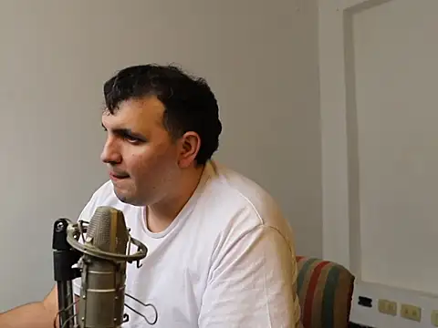 zekefotoslive online show from December 22, 7:25 pm