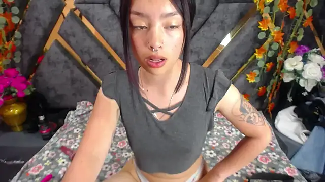 Sofia Mirandaa18 online show from January 30, 4:34 pm