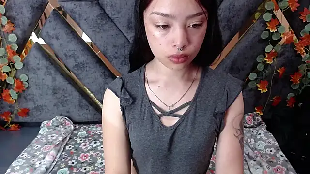 Sofia Mirandaa18 online show from February 17, 1:22 pm
