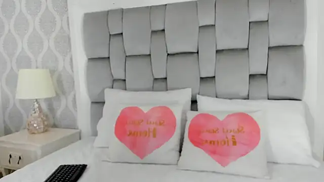 Kimberlin Cam  online show from February 20, 7:27 pm