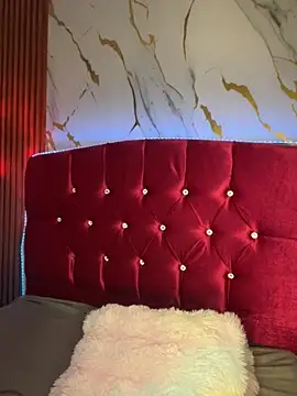 Snapshot of angellique_22 chatting on October 25, 4:55 am angellique 22 online show from October 25, 4:55 am