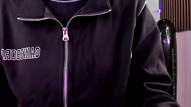 mia six66 online show from February 7, 12:13 pm