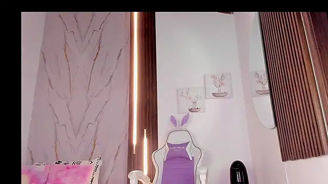 mia six66 online show from November 16, 11:48 am