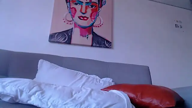 Zafiro subversiva online show from September 10, 4:17 pm