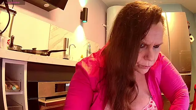 Endrocleia online show from March 14, 11:11 pm