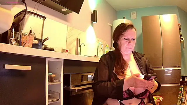 Endrocleia online show from November 9, 11:09 pm