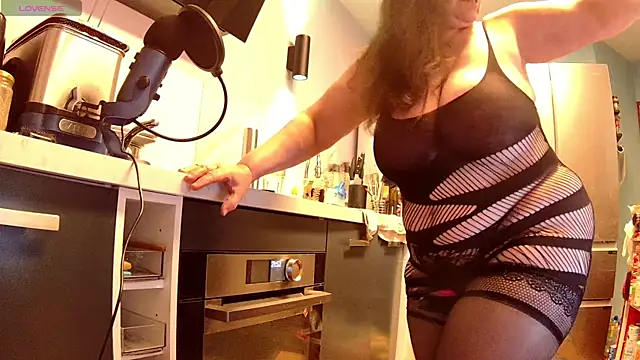 Endrocleia online show from May 19, 7:54 pm