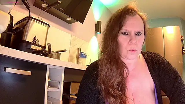 Endrocleia online show from November 10, 11:43 pm