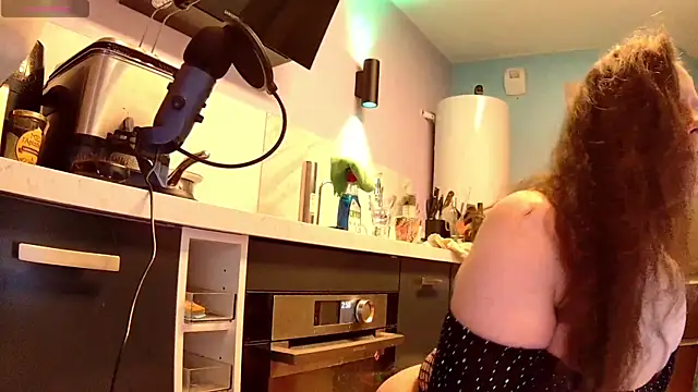 Endrocleia online show from February 27, 2:01 am