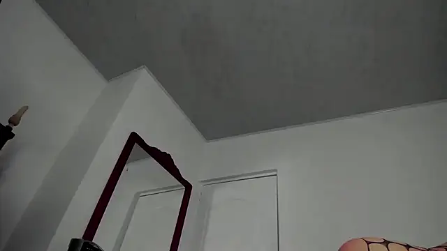 Snapshot of doll10stars chatting on February 9, 10:43 pm doll10stars online show from February 9, 10:43 pm