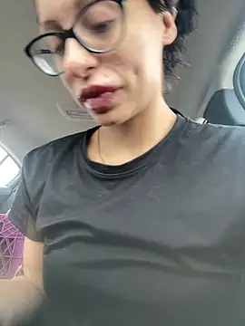 myloveforyouu online show from March 7, 4:12 pm