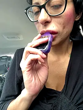 myloveforyouu online show from November 1, 9:08 pm