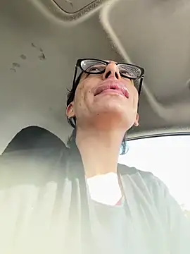 myloveforyouu online show from January 17, 4:21 pm