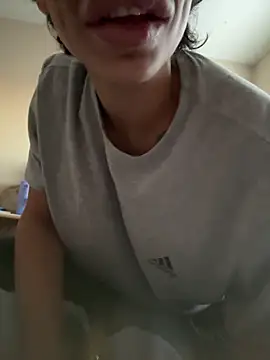 myloveforyouu online show from February 5, 1:40 pm