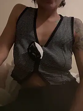 myloveforyouu online show from February 13, 5:51 am